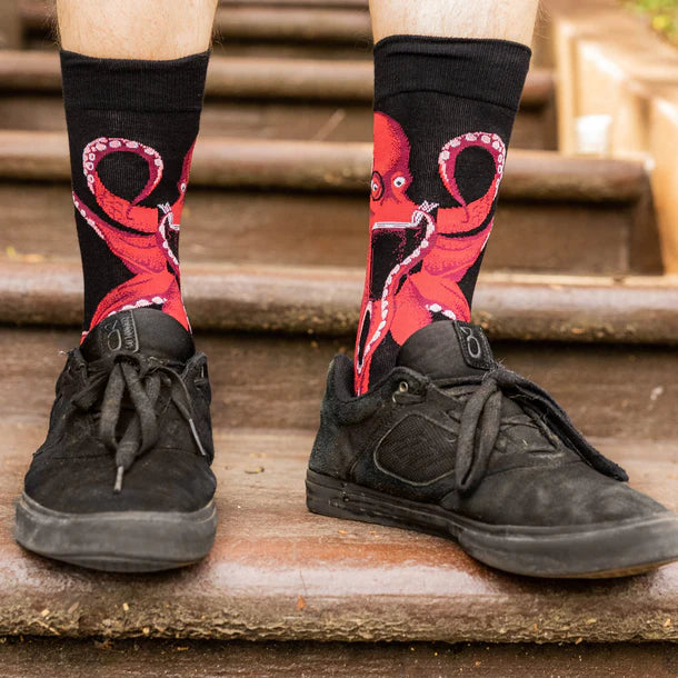 The Octive Reader Crew Socks (Large/Men's, Black)