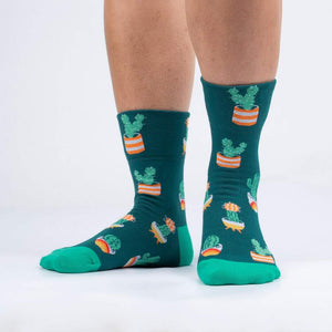 Lookin' Sharp Turn Cuff Crew Socks